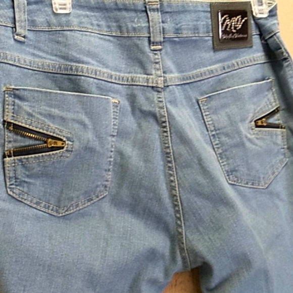 Knee Jeans! - Picture 4 of 8